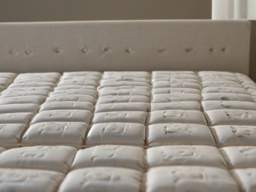 What mattress firmness is best for back pain?